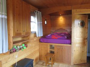 Hebergement La Roulotte d'Alcas : photos des chambres