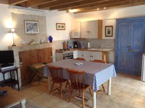Hebergement Le Bourg Remy Gites : photos des chambres