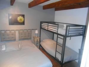 Chambres d'hotes/B&B La Feniere : photos des chambres