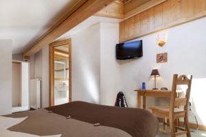 Hotel Logis La Croix-Saint-Maurice : photos des chambres
