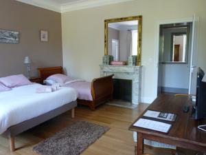 Chambres d'hotes/B&B Chambres d'Hotes Cote Parc-Cote Jardin : photos des chambres