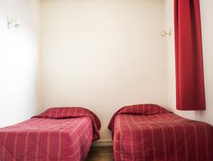 Hotel Premiere Classe Troyes - La Chapelle Saint Luc : Chambre Triple