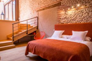 Hebergement Mas Latour Lavail : Chambre Double avec Terrasse