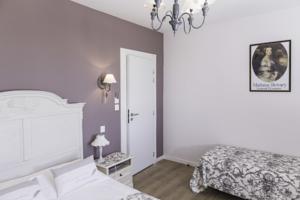 Hotel La Villa Les Mots Passants : Chambre Double Supérieure avec Baignoire