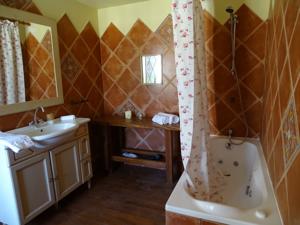 Chateau de Beguin - Hotel Luxe : photos des chambres