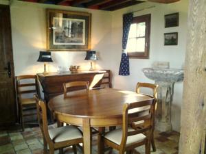 Hebergement Gites de la Chesnee : photos des chambres
