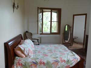 Hebergement Chateau la Bouriette : Chambre Double - Vue sur Jardin