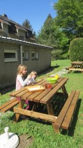 Appartement Camping du Chateau : photos des chambres