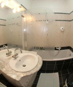 Royal Hotel : photos des chambres