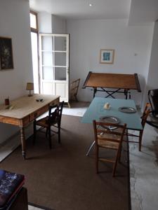 Appartement Ailleurs : photos des chambres