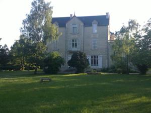 Chambres d'hotes/B&B Vivre Nature au Chateau : Suite - Vue sur Jardin