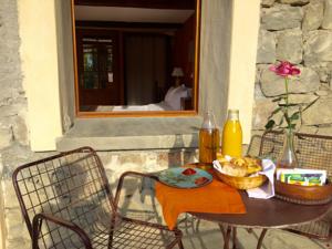 Hebergement Chambre d'Hotes La Grange des Ecrins : photos des chambres