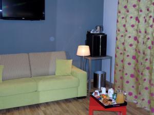 Hotel les Domes - Perpignan Sud by Hosteletour : photos des chambres