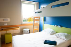 Hotel ibis budget Bezons Rives De Seine : Chambre Triple