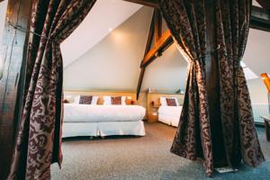 Chambres d'hotes/B&B The Gem : Chambre Double Deluxe avec Baignoire