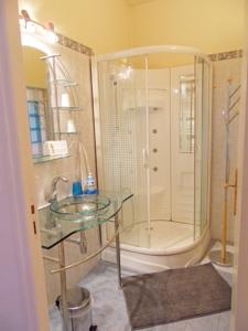 Chambres d'hotes/B&B Les Rosaces Du Buech : photos des chambres