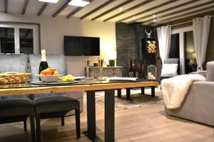 Hebergement Chalet L'Ecureuil : photos des chambres