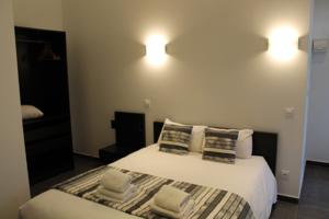 Brit Hotel L'Adresse : photos des chambres
