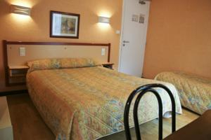 Hotel Les Arcades : Chambre Double 