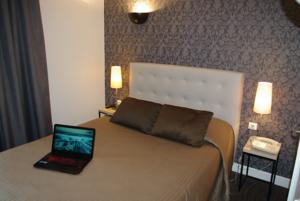 Hotel De Troyes : photos des chambres