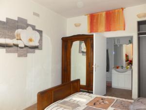 Chambres d'hotes/B&B les croisees : Chambre Double - Vue sur Jardin