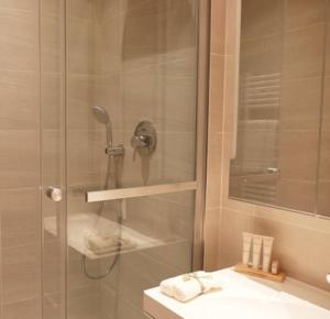 Appartement Jardin Saint Honore Apartments : photos des chambres
