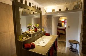 Chambres d'hotes/B&B Le Jas de Peguier : photos des chambres
