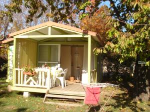 Hebergement Camping Frederic Mistral : photos des chambres