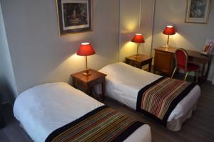 Brit Hotel Comtes De Champagne Centre Historique : Chambre Supérieure Lits Jumeaux - Annexe 