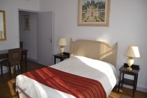 Brit Hotel Comtes De Champagne Centre Historique : photos des chambres