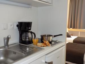Hotel Paris Saint-Ouen : Studio Standard