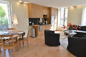 Appartement Un jour Versailles... : photos des chambres