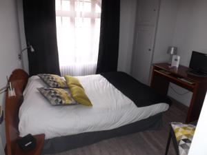Hebergement La Vieille Auberge du Lac : Chambre Double avec Salle de Bains Privative Séparée