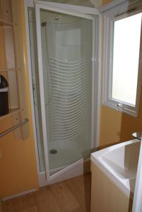 Hebergement Camping Le Dolium : photos des chambres