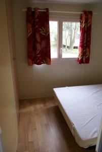 Hebergement Camping Le Dolium : photos des chambres