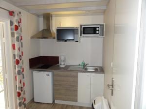 Hebergement Camping La Ferme de Castellane : Petit Chalet (2 Adultes)