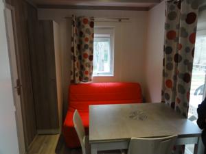 Hebergement Camping La Ferme de Castellane : photos des chambres