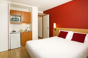 Hebergement Sejours & Affaires Geneve Saint Genis : Studio (2 Adultes)
