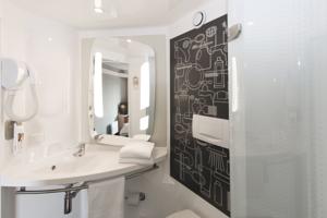 Hotel ibis Avranches Mont St Michel : photos des chambres