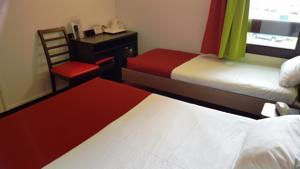 Hotel Kyriad Design Enzo Montlucon - Saint Victor : photos des chambres