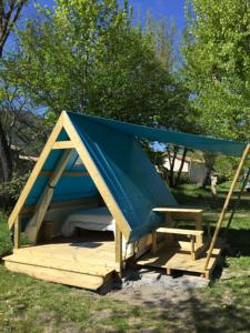 Hebergement Camping Frederic Mistral : photos des chambres