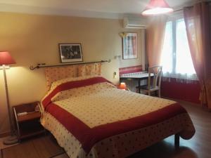 Hotel La Chaumiere : Chambre Double Confort avec Douche