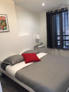 Appartement Perrin Solliers Apartment : photos des chambres