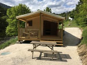 Hebergement Camping Calme et Nature : photos des chambres