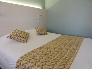 Hotel The Originals Annecy Aeroport (ex Inter-Hotel) : photos des chambres
