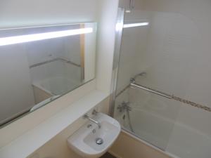 Hotel The Originals Annecy Aeroport (ex Inter-Hotel) : photos des chambres