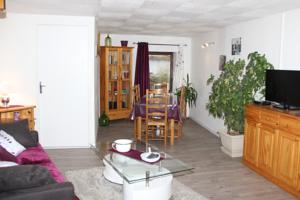 Appartement Le Chambron : photos des chambres