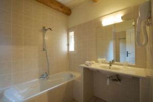 Hotel Restaurant Le Pradinas : photos des chambres