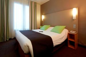 Hotel Campanile Paris 14 - Maine Montparnasse : photos des chambres