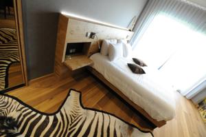 Hotel Restaurant Au Boeuf Rouge : Chambre Double Deluxe - Vue sur Jardin